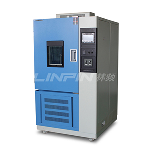 <b>按規(guī)定使用臭氧實(shí)驗(yàn)箱進(jìn)行樣品測(cè)試</b>
